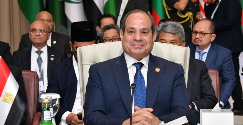 التقى السيد الرئيس عبد الفتاح السيسي اليوم، بالسيد مسعود بزشكيان، رئيس الجمهورية الإسلامية الإيرانية